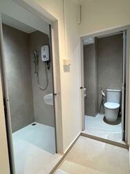 Lucky Plaza (D9), Apartment #566419641